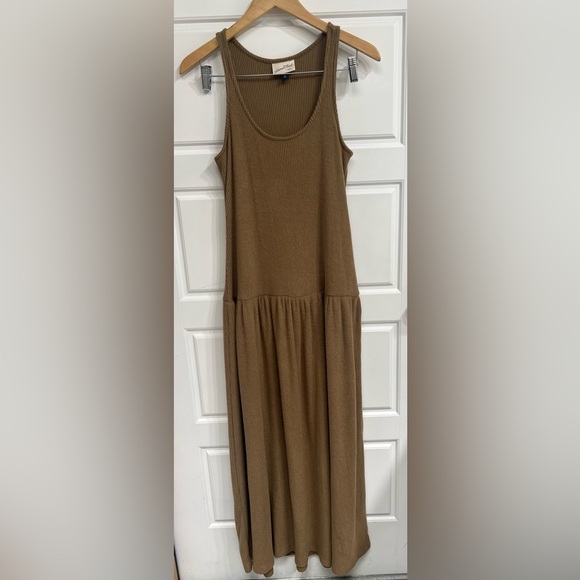 Universal Thread Brown Sleeveless Maxi Dress. Extremely soft and cozy. - Picture 1 of 3